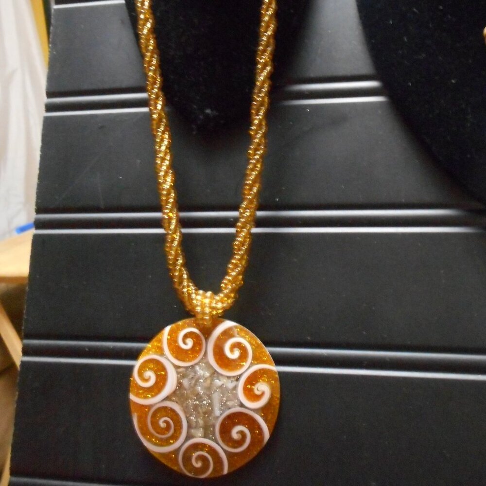Swirl Pendant Necklace